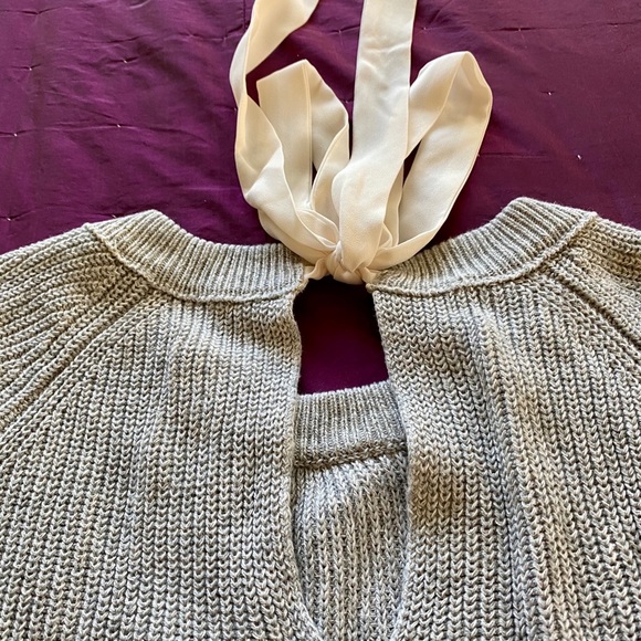 Grey Hi-Low Sweater with bow tie - Picture 4 of 5